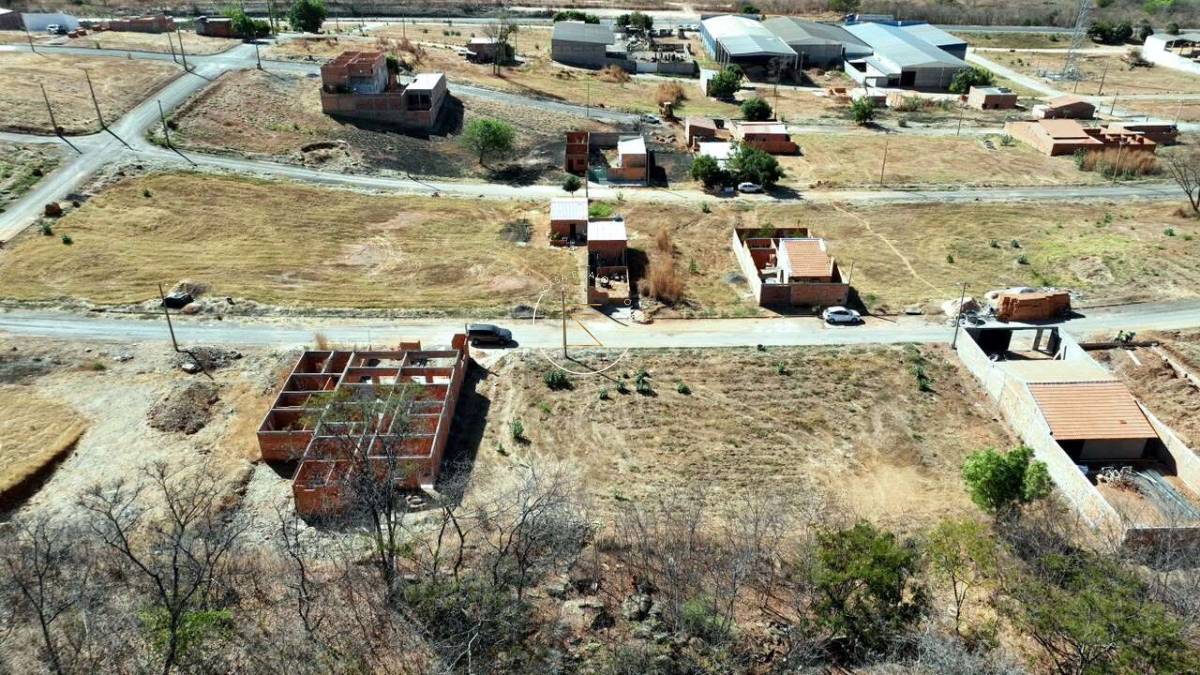 Terreno, 300 m² - Foto 2